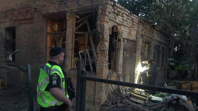 Пошкоджене житло та об’єкти інфраструктури − наслідки російської атаки на Київщині