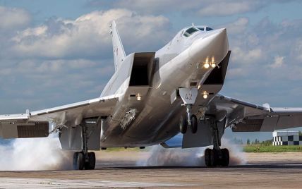 Ту-22М3 -  бомбардувальник, який тероризує нас ночами: історія, характеристика, озброєння