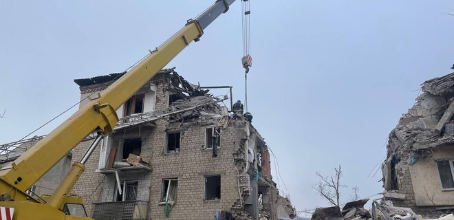 Удар по многоэтажке в Селидово. Спасательные работы завершены: четверо погибших - Фото