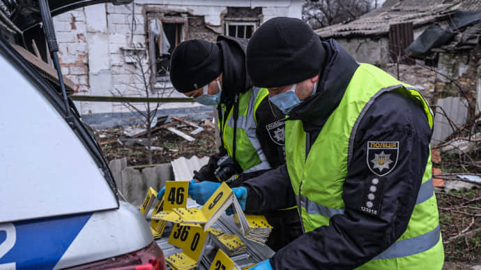 Поліція встановила вже 7 сімох загиблих у Покровську та Рівному на Донеччині